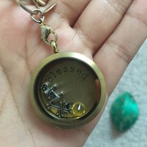 Gold Origami Owl necklace